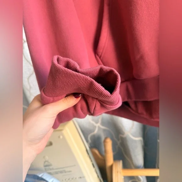 Comfrt Berry Hoodie sweatshirt - Picture 5 of 6